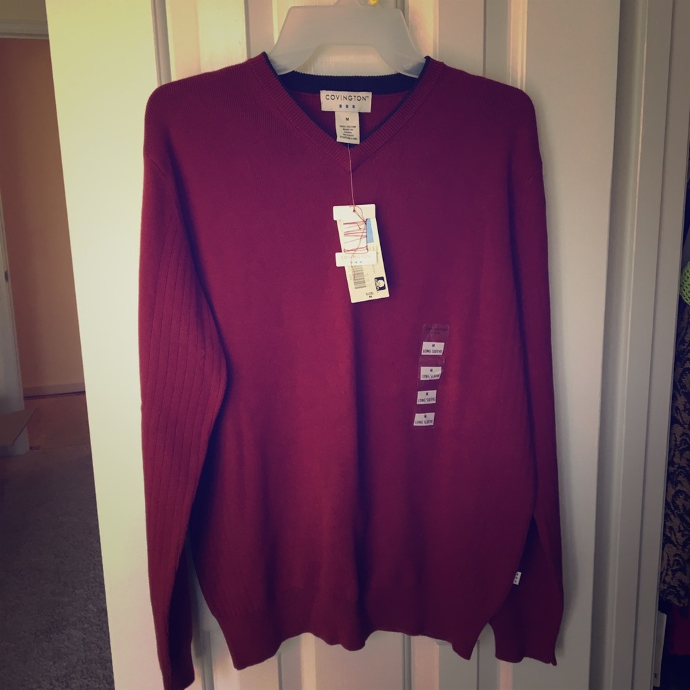 NWT Men's VNeck Sweater by Covington